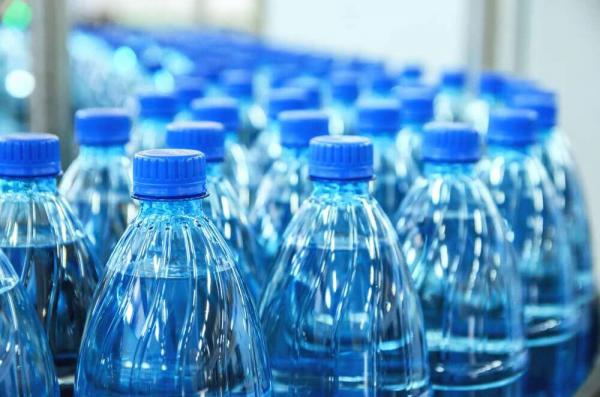 معنی علائم بطری پلاستیکی آب معدنی چیست؟